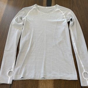 Lululemon Swiftly Tech Long Sleeve Sz6